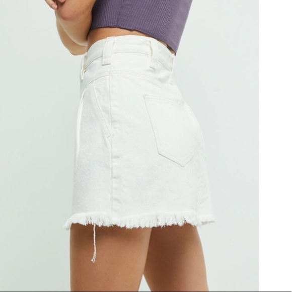Free People Women's Sidecar Mini Jean Skirt White in Size 25 - Picture 7 of 12